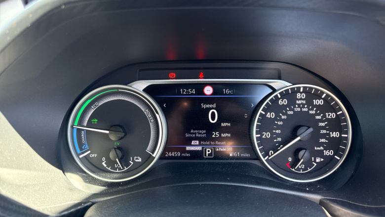 Nissan Juke 1.6 Hybrid N-Connecta 5dr Auto Hybrid Hatchback